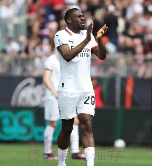 罗体:纳乔同意前往意甲 AC米兰对他感兴趣 罗体:纳乔同意前往意甲 AC米兰对他感兴趣